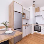 Apartment Stylish Near Tauron Arena By Rent Like *
